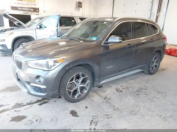 WBXHT3C33GP880813 2016 BMW X1 - Image 2