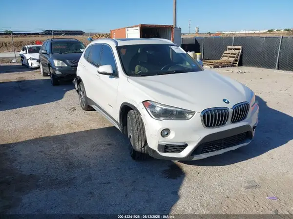 WBXHT3C33GP881606 2016 BMW X1 - Image 1