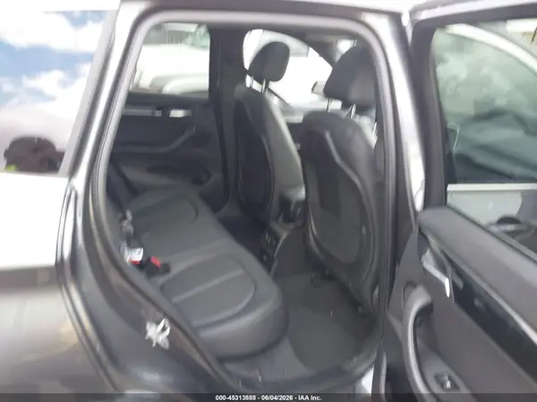 WBXHT3C33GP881962 2016 BMW X1 - Image 8