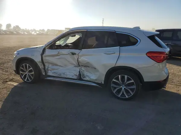 WBXHT3C33GP883176 2016 BMW X1 - Image 2