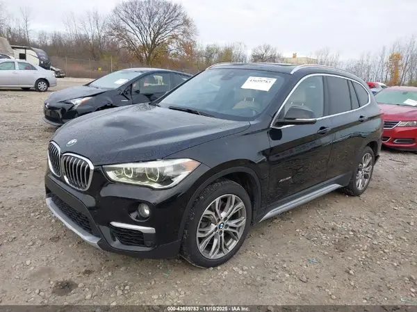 WBXHT3C33GP883193 2016 BMW X1 - Image 2