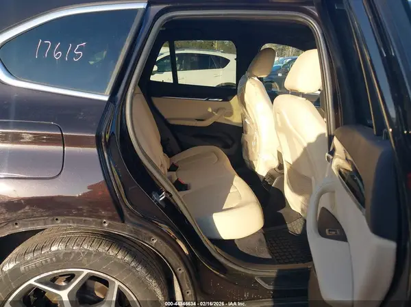 WBXHT3C33GP884747 2016 BMW X1 - Image 8