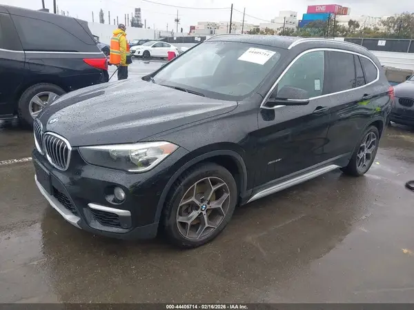 WBXHT3C33GP884778 2016 BMW X1 - Image 2