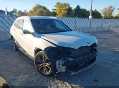 WBXHT3C33GP885042 2016 BMW X1