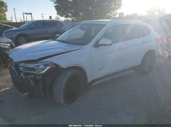 WBXHT3C33GP885042 2016 BMW X1 - Image 2