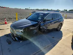 WBXHT3C33GP886305 2016 BMW X1