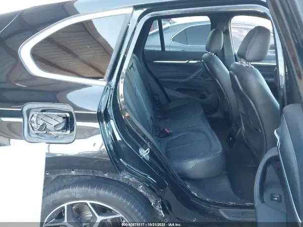 WBXHT3C33GP888989 2016 BMW X1 - Image 8