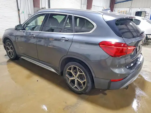 WBXHT3C33H5F67907 2017 BMW X1 - Image 2