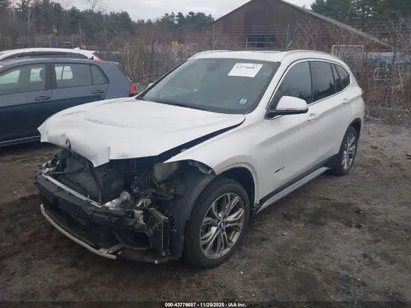 WBXHT3C33H5F72265 2017 BMW X1 - Image 2