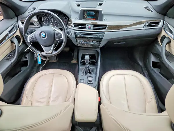 WBXHT3C33H5F72282 2017 BMW X1 - Image 8