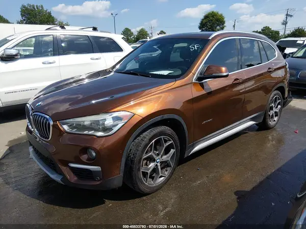 WBXHT3C33H5F72606 2017 BMW X1 - Image 2
