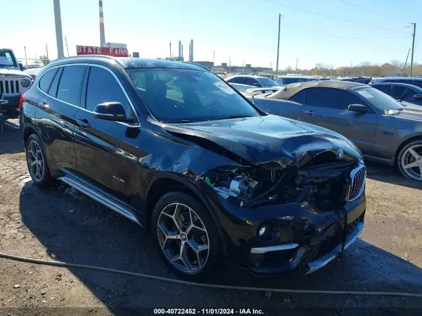WBXHT3C33H5F72962 2017 BMW X1 - Image 1