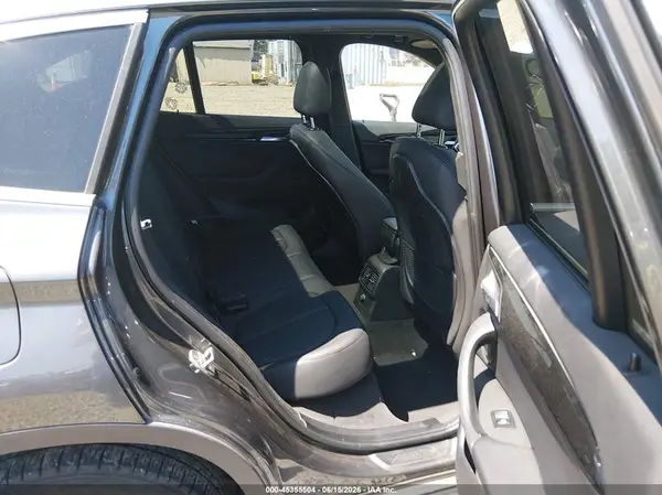 WBXHT3C33H5F73125 2017 BMW X1 - Image 8