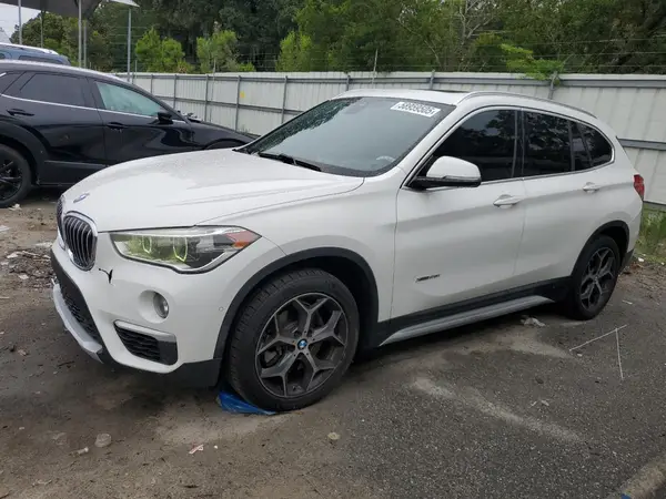 WBXHT3C33H5F73951 2017 BMW X1 - Image 1