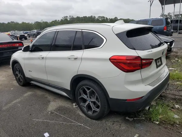 WBXHT3C33H5F73951 2017 BMW X1 - Image 2