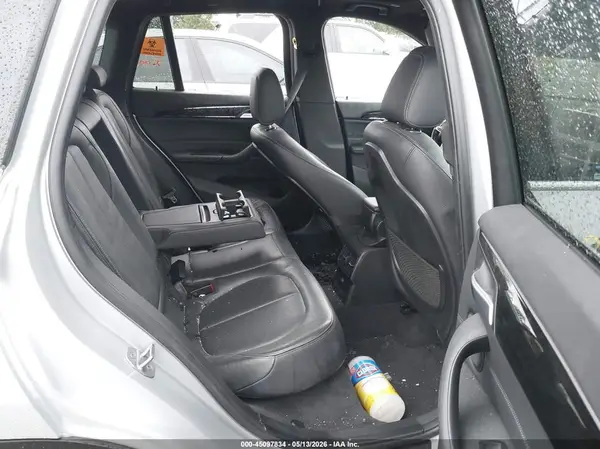 WBXHT3C33H5F76333 2017 BMW X1 - Image 8