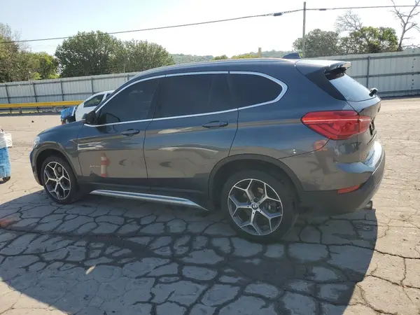 WBXHT3C33H5F76557 2017 BMW X1 - Image 2