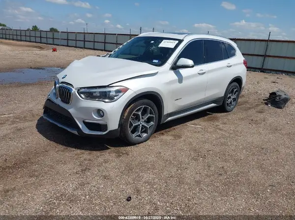 WBXHT3C33H5F76719 2017 BMW X1 - Image 2