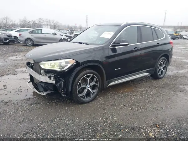 WBXHT3C33H5F80950 2017 BMW X1 - Image 2