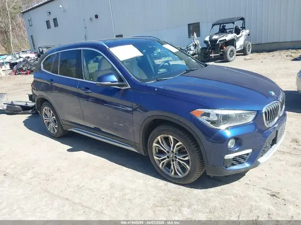 WBXHT3C33H5F82035 2017 BMW X1 - Image 1