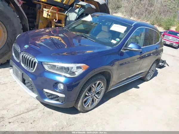 WBXHT3C33H5F82035 2017 BMW X1 - Image 2