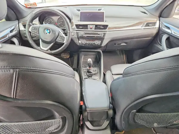 WBXHT3C33H5F83797 2017 BMW X1 - Image 8