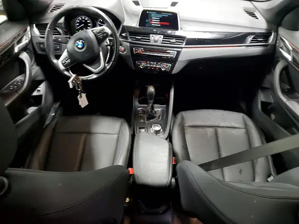 WBXHT3C33J3H30668 2018 BMW X1 - Image 8