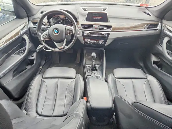 WBXHT3C33J3H31240 2018 BMW X1 - Image 8