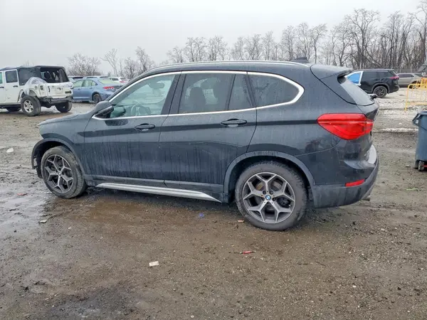 WBXHT3C33J3H32758 2018 BMW X1 - Image 2