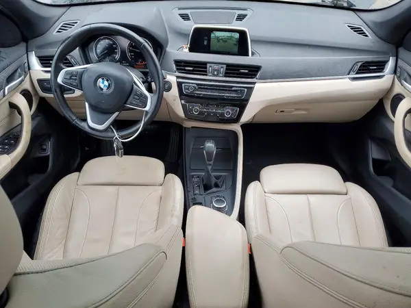 WBXHT3C33J3H32758 2018 BMW X1 - Image 8