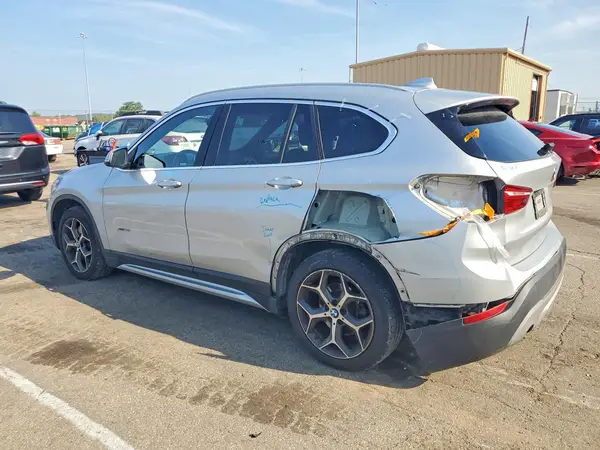WBXHT3C33J5F89282 2018 BMW X1 - Image 2