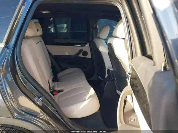 WBXHT3C33J5F89654 2018 BMW X1 - Image 8