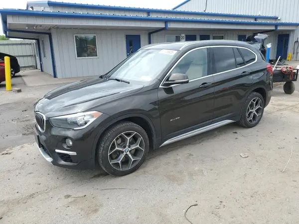 WBXHT3C33J5F89718 2018 BMW X1 - Image 1