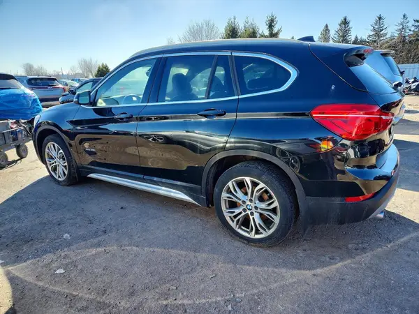 WBXHT3C33J5F90464 2018 BMW X1 - Image 2