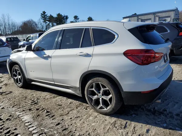 WBXHT3C33J5F91744 2018 BMW X1 - Image 2