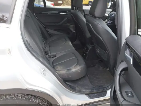WBXHT3C33J5F93395 2018 BMW X1 - Image 8