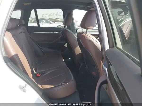 WBXHT3C33J5K26686 2018 BMW X1 - Image 8