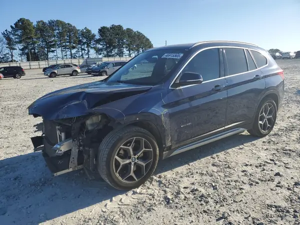 WBXHT3C33J5K27112 2018 BMW X1 - Image 1