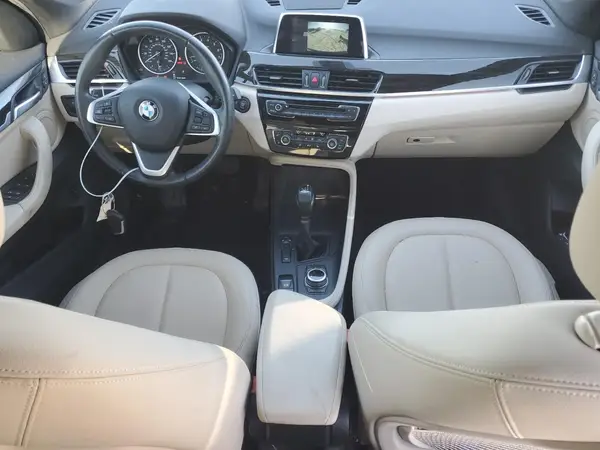WBXHT3C33J5K27112 2018 BMW X1 - Image 8