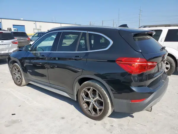 WBXHT3C33J5K27367 2018 BMW X1 - Image 2