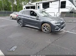 WBXHT3C33J5K27627 2018 BMW X1
