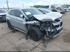 WBXHT3C33J5K27823 2018 BMW X1