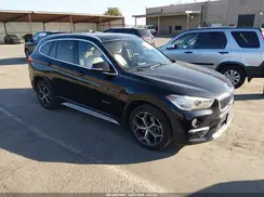 WBXHT3C33J5K30558 2018 BMW X1