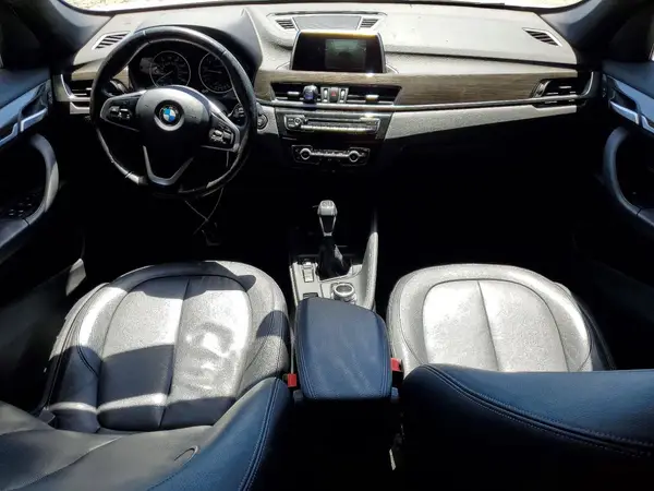 WBXHT3C33J5K30771 2018 BMW X1 - Image 8