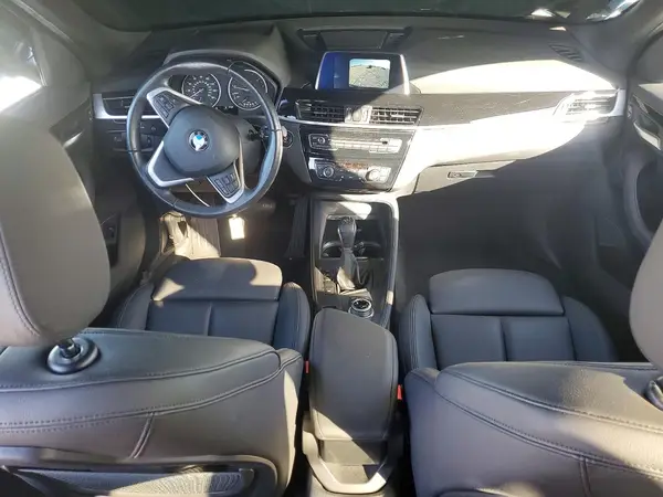 WBXHT3C33J5K31824 2018 BMW X1 - Image 8