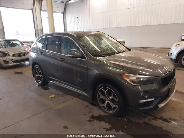 WBXHT3C33J5K32259 2018 BMW X1 - Image 1