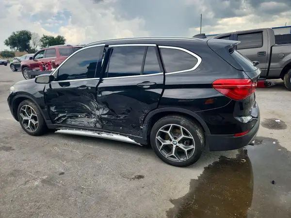 WBXHT3C33J5L33379 2018 BMW X1 - Image 2