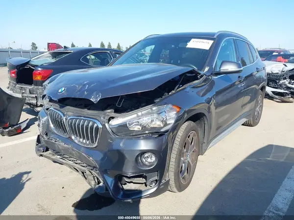 WBXHT3C33J5L33821 2018 BMW X1 - Image 2