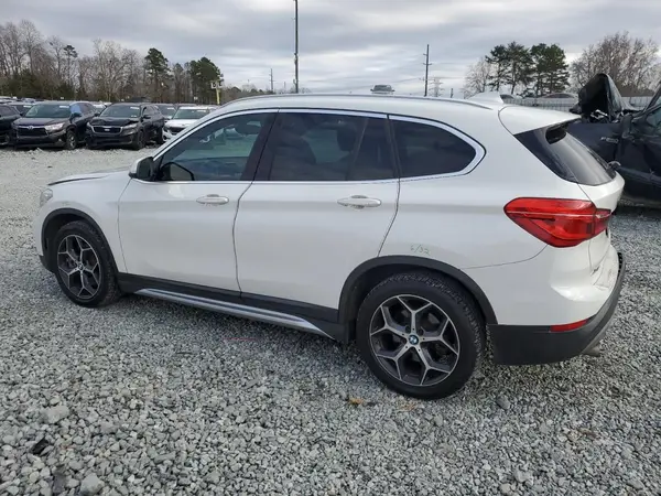 WBXHT3C33J5L33849 2018 BMW X1 - Image 2