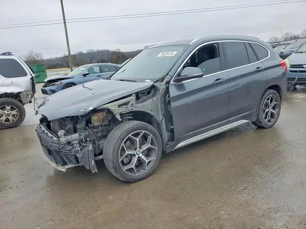 WBXHT3C33J5L34662 2018 BMW X1 - Image 1